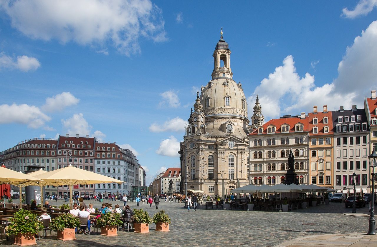WordPress Entwickler Philipp Bammes lebt in Dresden und schätzt das remote arbeiten.