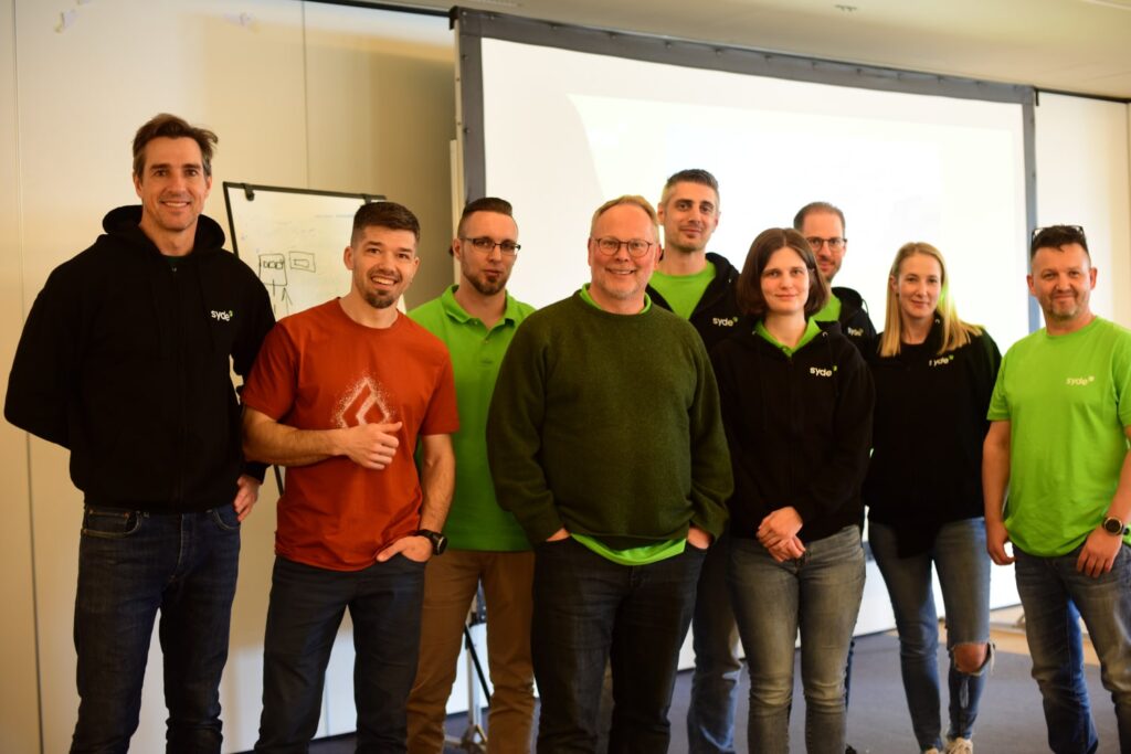 10 employees who gave flash talks